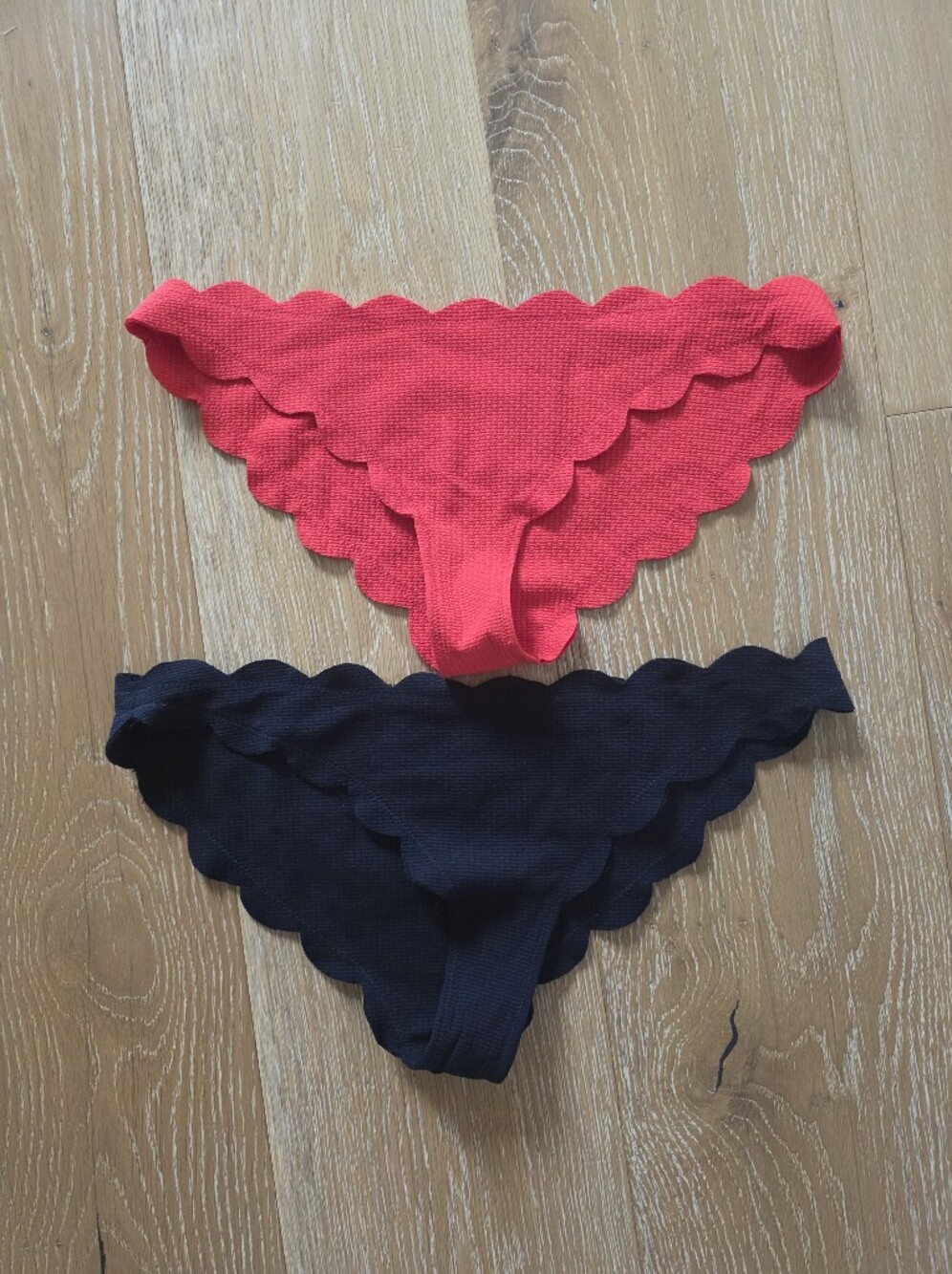 Marysia Swim Scalloped Bikini Bottoms - Red And Black